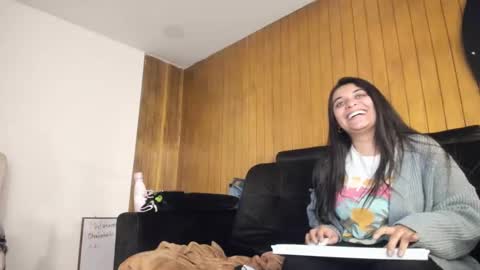 Snapshot of iko_deli chatting on March 10, 12:40 am valentina online show from March 10, 12:40 am