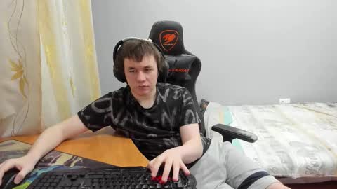 iliaskris online show from February 8, 12:14 am