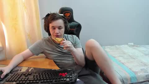 iliaskris online show from March 2, 10:33 am