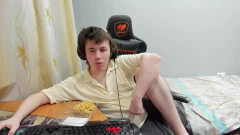 iliaskris online show from March 12, 1:01 am