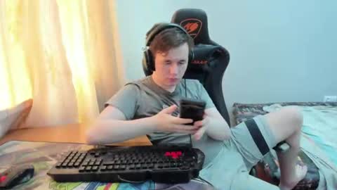 Snapshot of iliaskrislove chatting on June 27, 7:24 am iliaskris online show from June 27, 7:24 am