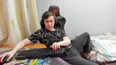 Snapshot of iliaskrislove chatting on July 2, 6:14 pm iliaskris online show from July 2, 6:14 pm