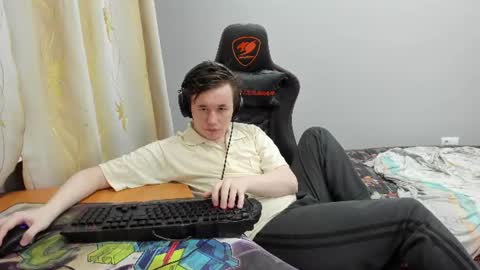 Snapshot of iliaskrislove chatting on July 9, 6:23 pm iliaskris online show from July 9, 6:23 pm
