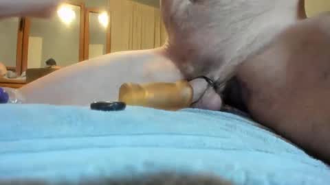 Snapshot of ilikemytoyz28230 chatting on December 7, 8:33 am ilikemytoyz28230 online show from December 7, 8:33 am