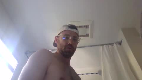 ilikeyou5847 online show from October 3, 8:28 pm