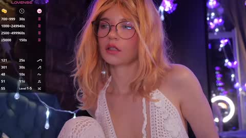 Lindsey and Candice online show from December 22, 4:48 pm