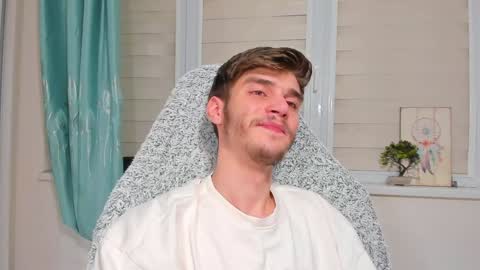 Snapshot of illusions888 chatting on January 14, 3:15 pm D-Illusion online show from January 14, 3:15 pm