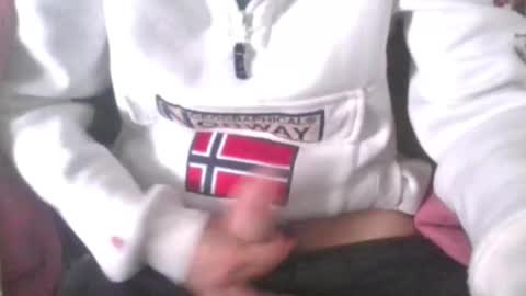 yunstud online show from November 16, 7:58 am