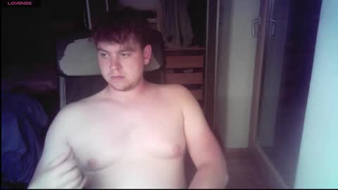 iloveyoutoo2000 online show from September 10, 7:58 pm