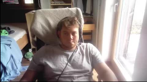 iloveyoutoo2000 online show from October 10, 12:26 pm