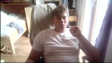 iloveyoutoo2000 online show from October 22, 1:00 pm