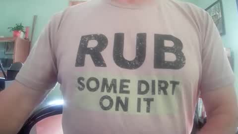 Snapshot of ilundercover2 chatting on March 30, 2:40 pm ilundercover2 online show from March 30, 2:40 pm