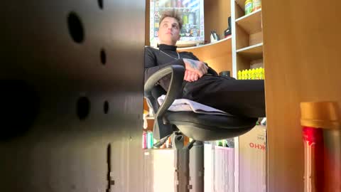 ilyahrr online show from March 16, 12:42 pm