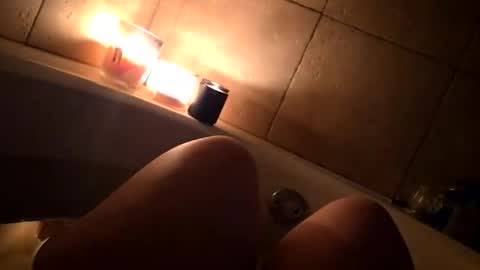 Snapshot of im4koucr4zy chatting on April 5, 2:20 am IM4KOUCR4ZY online show from April 5, 2:20 am