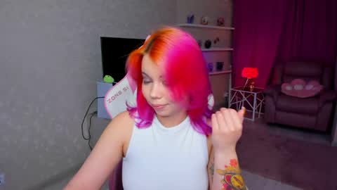 Roxy online show from April 18, 7:58 pm