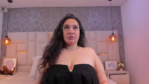 Alaya online show from November 12, 5:30 am