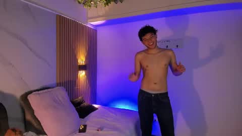 ANDRESRH  online show from May 28, 3:59 am