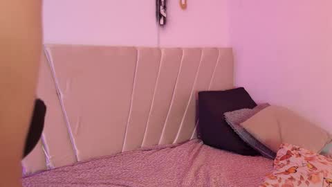 aurora online show from November 6, 9:26 pm