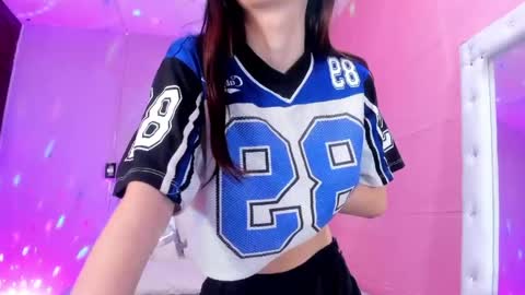 Snapshot of im_brittany_333 chatting on May 15, 11:34 pm im_brittany_333 online show from May 15, 11:34 pm