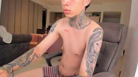 im_dante_ online show from March 2, 5:08 am