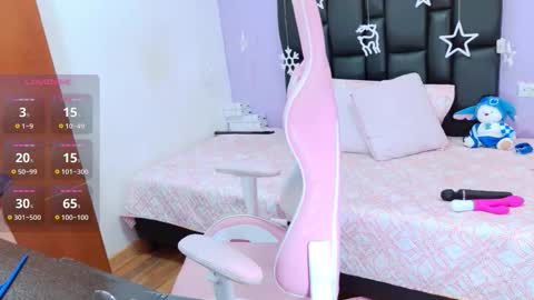 Eliza online show from December 22, 4:59 pm