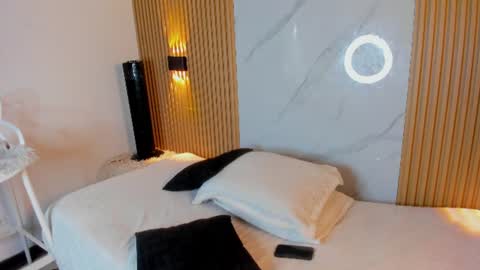 Snapshot of im_ethan chatting on June 14, 11:34 am ETHAN online show from June 14, 11:34 am