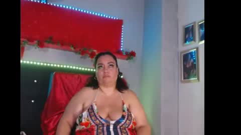 Snapshot of im_helenn_ chatting on January 9, 8:44 pm Hellen online show from January 9, 8:44 pm