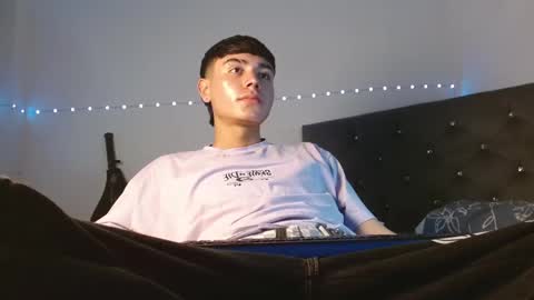 Snapshot of im_juanda chatting on February 17, 6:26 pm im_juanda online show from February 17, 6:26 pm
