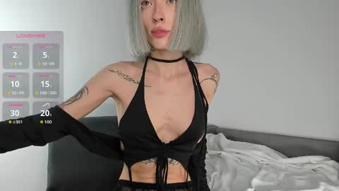 Snapshot of im_lure chatting on May 3, 5:52 pm Im Lure online show from May 3, 5:52 pm