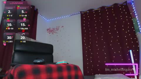 Snapshot of im_miabigass chatting on June 23, 5:49 am Mishell Martinez INSTAGRAM im mishellbigass online show from June 23, 5:49 am