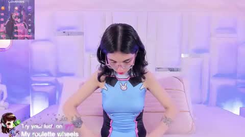 Moly  online show from February 21, 8:21 pm