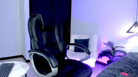 RALF online show from May 25, 4:07 am