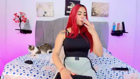 im_riley_ online show from February 20, 7:14 pm