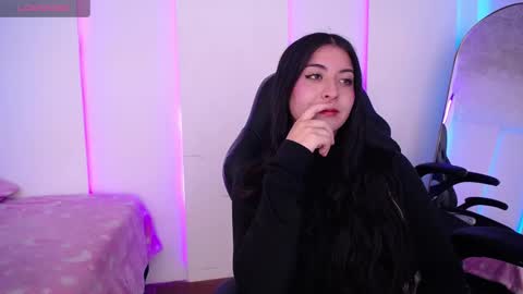 Snapshot of im_rosse_ chatting on March 16, 7:40 pm Jade Rosse online show from March 16, 7:40 pm