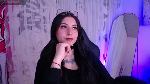 Snapshot of im_rosse_ chatting on May 14, 8:37 pm Jade Rosse online show from May 14, 8:37 pm