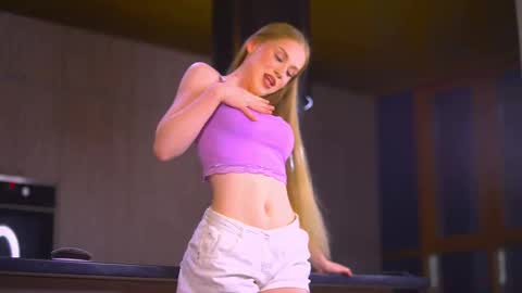 Snapshot of im_sexy_and_i_know_it_ chatting on February 27, 5:13 pm Brie online show from February 27, 5:13 pm