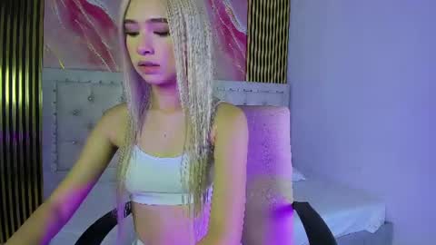 im_sunshinee online show from June 17, 6:09 pm