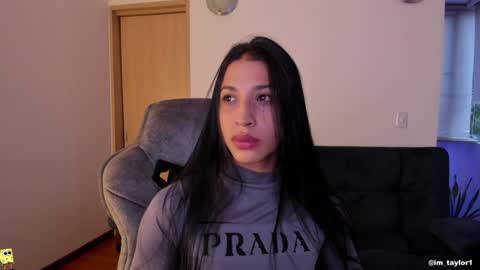 TAYLOR  online show from January 9, 10:41 pm