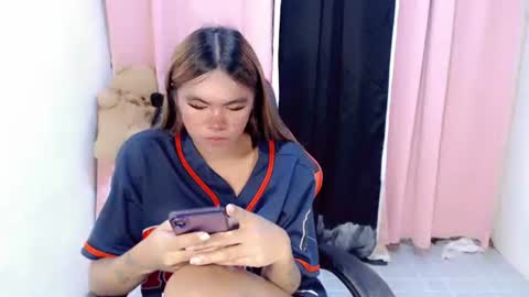 im_yourfairyannaxx online show from April 18, 2:15 am
