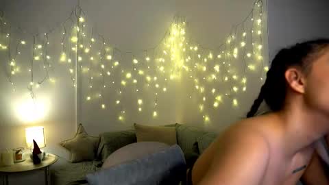 Pattie online show from January 31, 1:22 am