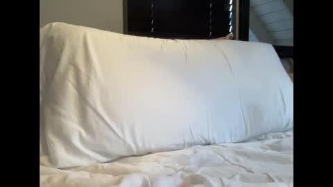 ImAMouthful online show from September 21, 9:38 pm