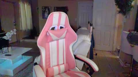 Snapshot of iman_love chatting on September 23, 7:06 pm iman_love online show from September 23, 7:06 pm