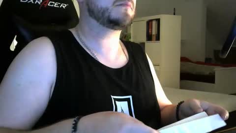 Marv online show from November 9, 10:08 pm