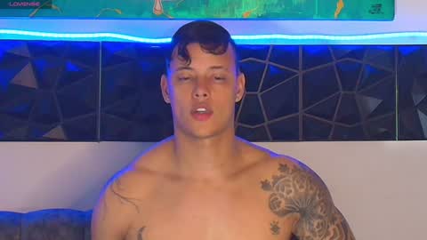 Snapshot of imconor chatting on December 6, 1:40 am imconor online show from December 6, 1:40 am