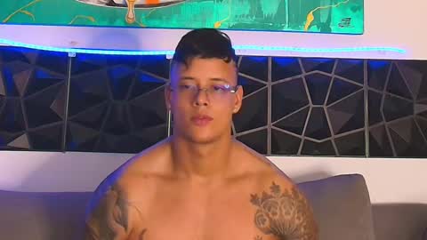 Snapshot of imconor chatting on February 17, 8:47 pm imconor online show from February 17, 8:47 pm