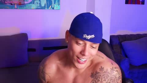 Snapshot of imconor chatting on February 27, 11:27 pm imconor online show from February 27, 11:27 pm