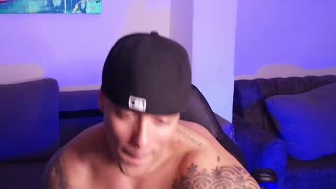 Snapshot of imconor chatting on March 10, 11:10 pm imconor online show from March 10, 11:10 pm