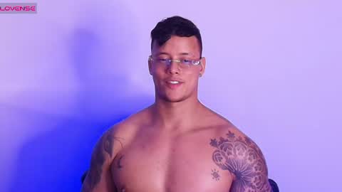 imconor online show from July 18, 11:52 pm