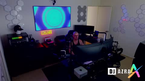 Snapshot of imdjazra chatting on December 31, 11:17 pm DJ Azra online show from December 31, 11:17 pm