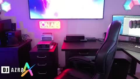 Snapshot of imdjazra chatting on February 13, 3:46 pm DJ Azra online show from February 13, 3:46 pm